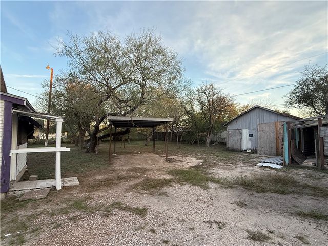 519 W Mesquite Ave, Kingsville, TX 78363
