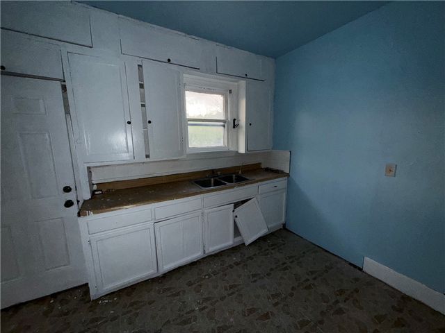 519 W Mesquite Ave, Kingsville, TX 78363