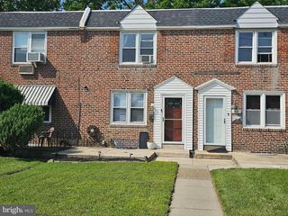 1521 W END DR, Philadelphia, PA 19151