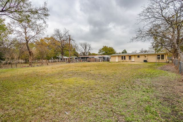 4315 Mackey Drive, North Richland Hills, TX 76180