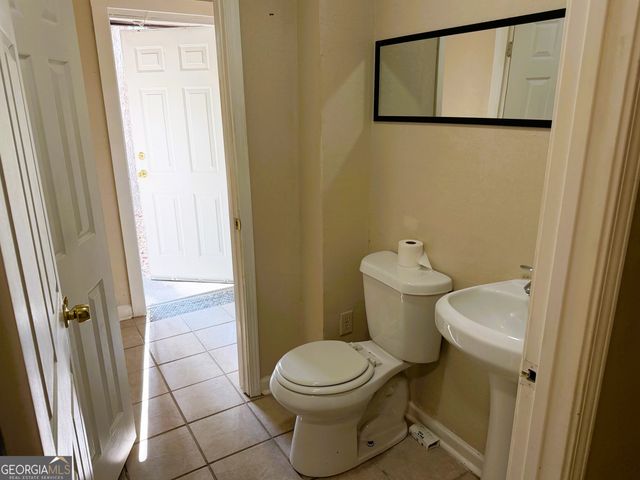 1345 Labelle Street, Jonesboro, GA 30238