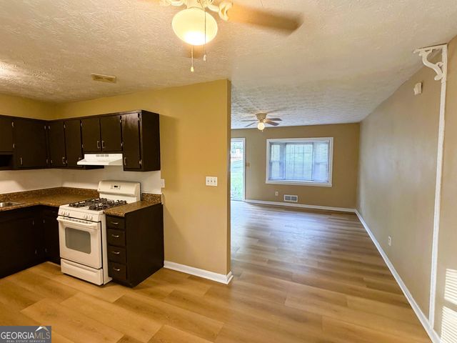 1345 Labelle Street, Jonesboro, GA 30238