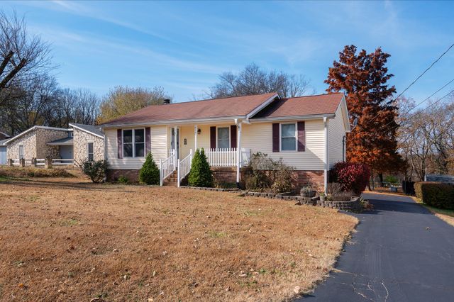 313 Hollywood Dr, Old Hickory, TN 37138