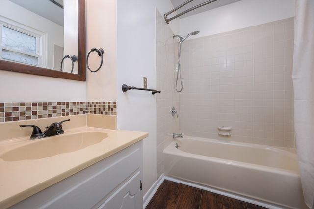 313 Hollywood Dr, Old Hickory, TN 37138