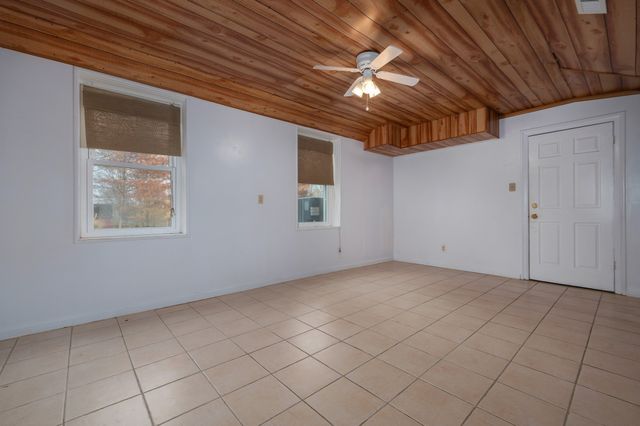 313 Hollywood Dr, Old Hickory, TN 37138