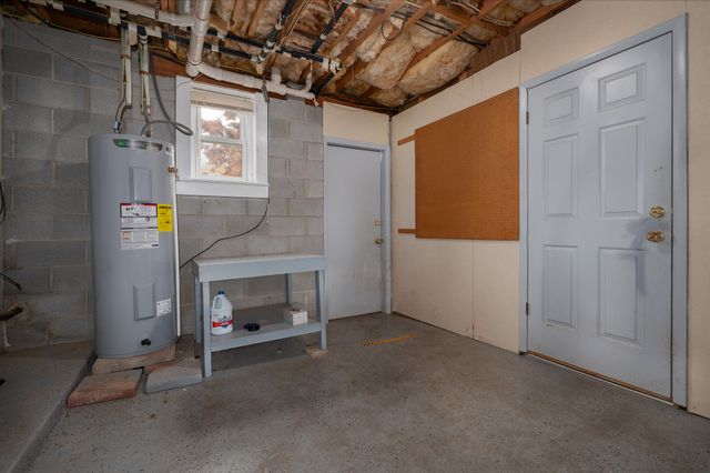 313 Hollywood Dr, Old Hickory, TN 37138