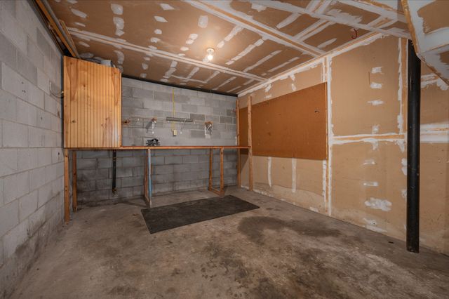 313 Hollywood Dr, Old Hickory, TN 37138