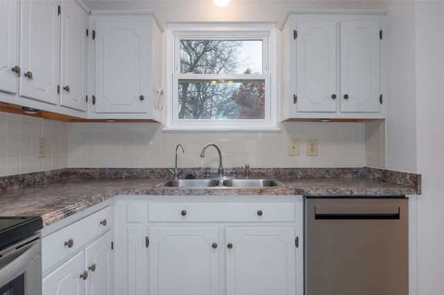 313 Hollywood Dr, Old Hickory, TN 37138