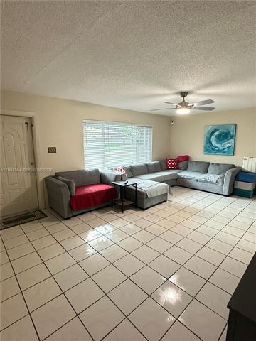 4801 NW 13th Ave, Deerfield Beach, FL 33064