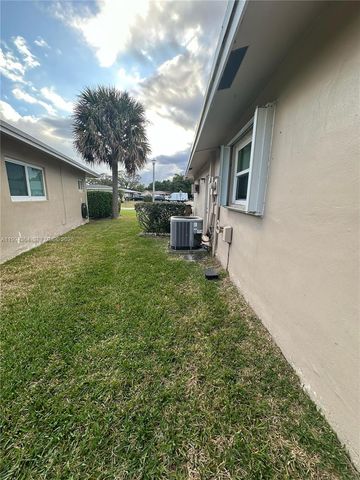 4801 NW 13th Ave, Deerfield Beach, FL 33064