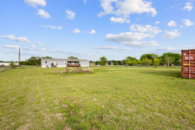 335 County Road 2100, Corsicana, TX 75110