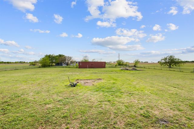 335 County Road 2100, Corsicana, TX 75110