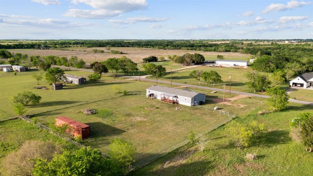 335 County Road 2100, Corsicana, TX 75110