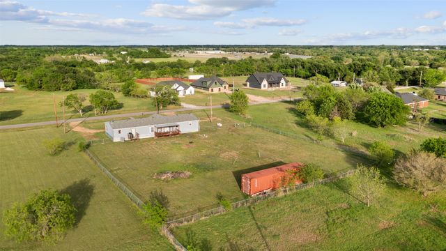 335 County Road 2100, Corsicana, TX 75110