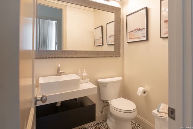 72 ETON GREEN CIR, San Antonio, TX 78257