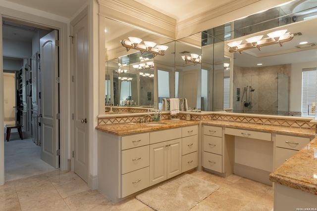 72 ETON GREEN CIR, San Antonio, TX 78257