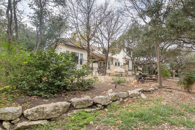 72 ETON GREEN CIR, San Antonio, TX 78257