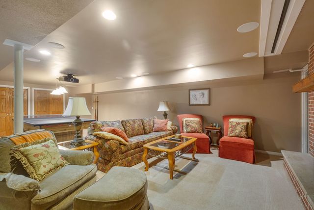 2665 CRESTWOOD Lane, Riverwoods, IL 60015