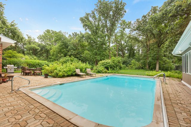 2665 CRESTWOOD Lane, Riverwoods, IL 60015