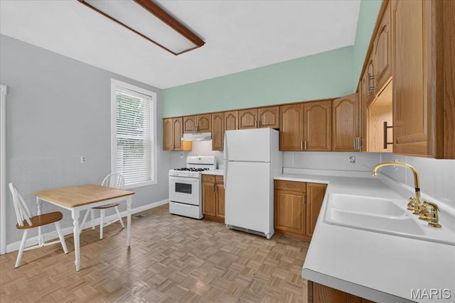 3734 Texas Avenue, St Louis, MO 63118