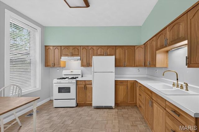 3734 Texas Avenue, St Louis, MO 63118