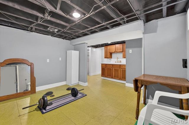 3734 Texas Avenue, St Louis, MO 63118