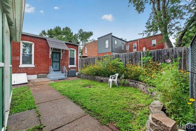 3734 Texas Avenue, St Louis, MO 63118