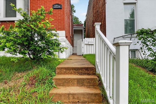 3734 Texas Avenue, St Louis, MO 63118