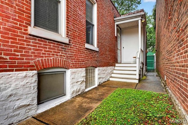 3734 Texas Avenue, St Louis, MO 63118