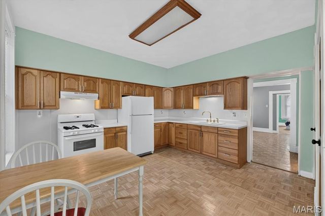 3734 Texas Avenue, St Louis, MO 63118