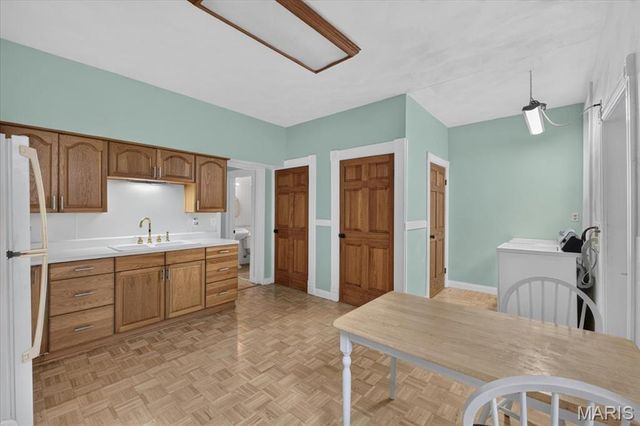 3734 Texas Avenue, St Louis, MO 63118