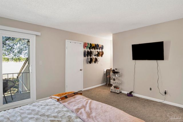 4730 Huron Dr, Pensacola, FL 32507