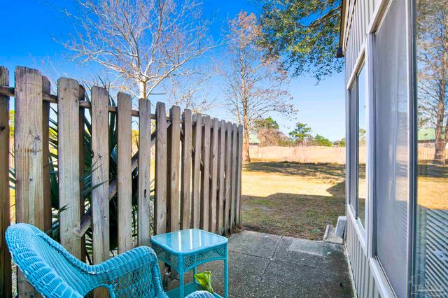 4730 Huron Dr, Pensacola, FL 32507