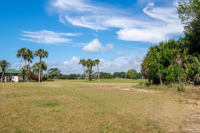 4730 Huron Dr, Pensacola, FL 32507