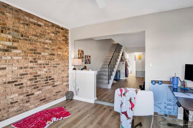 4730 Huron Dr, Pensacola, FL 32507