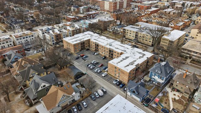 420 S HOME Avenue 107N, Oak Park, IL 60302