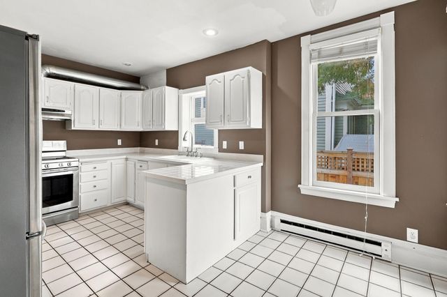 2220 Pleasant Avenue, Minneapolis, MN 55404