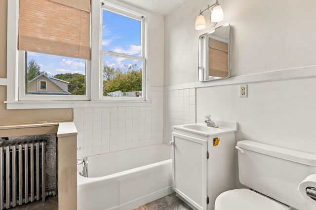 2220 Pleasant Avenue, Minneapolis, MN 55404