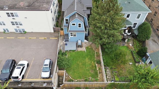 2220 Pleasant Avenue, Minneapolis, MN 55404