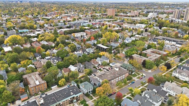 2220 Pleasant Avenue, Minneapolis, MN 55404