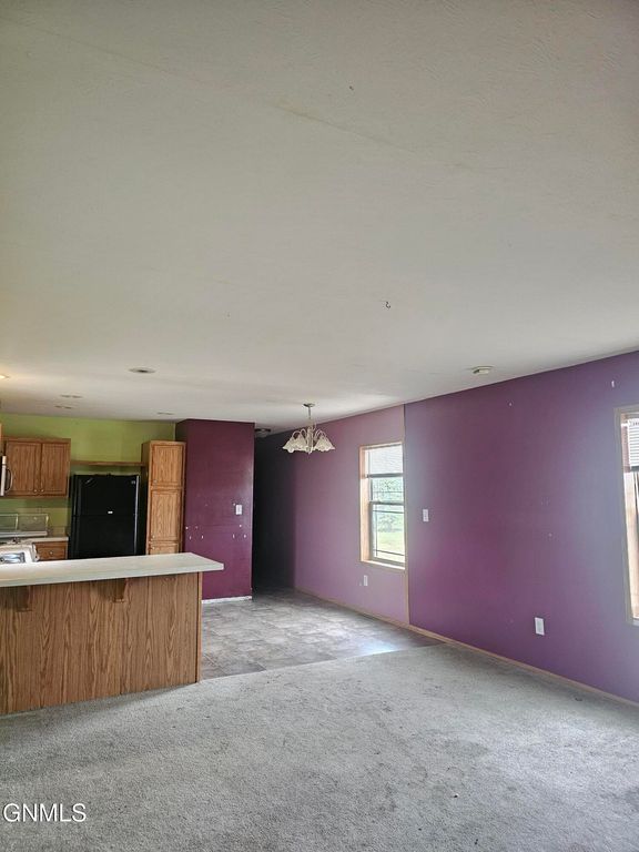 2207 38th Street W, Williston, ND 58801 photo 7