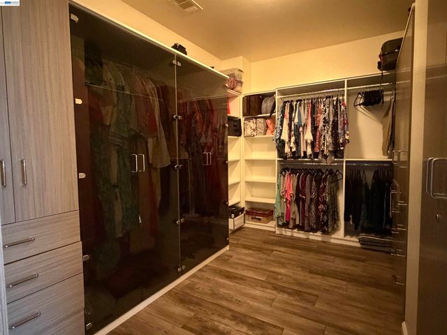 726 S Escuela Dr, Mountain House, CA 95391