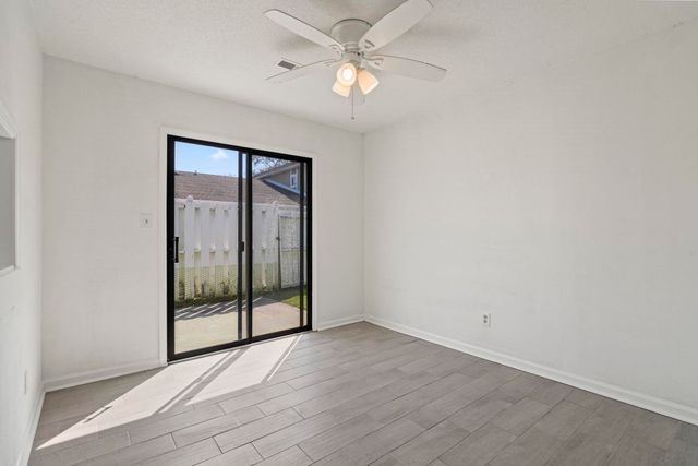 1411 Turkey Ridge Rd Apt A, Surfside Beach, SC 29575