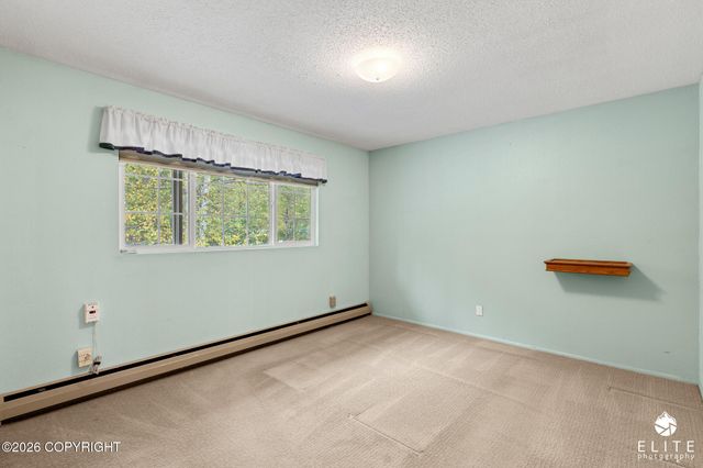 21626 Tarika Avenue, Chugiak, AK 99567