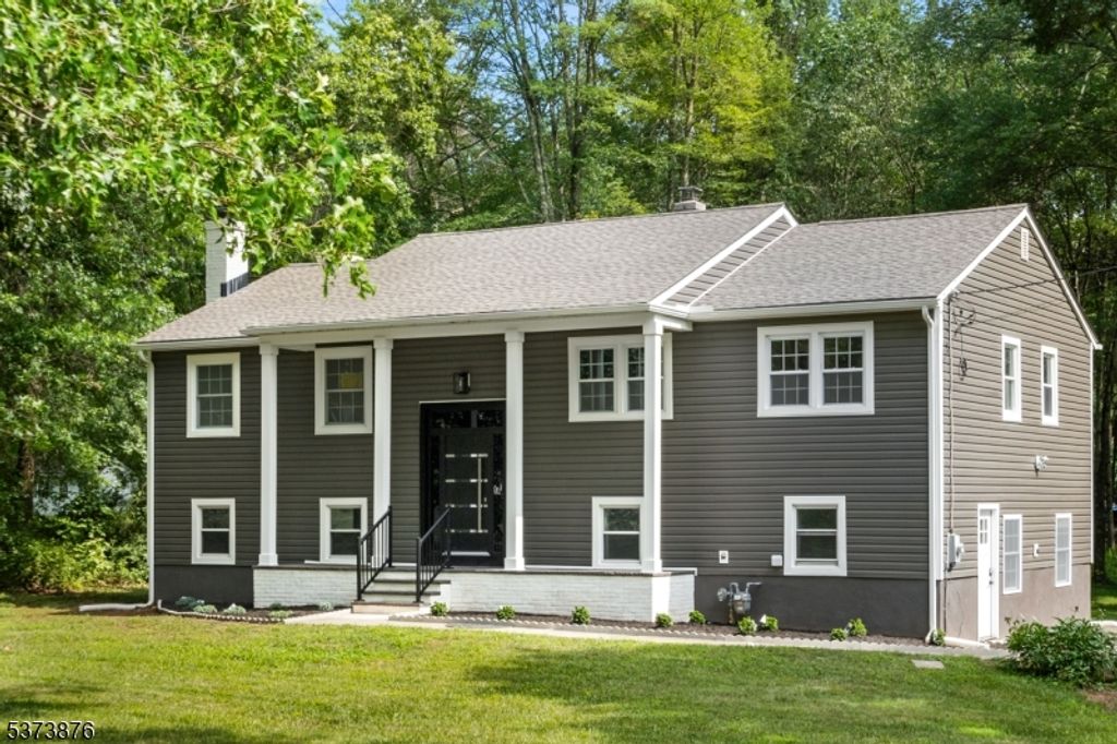 19 Marilyn St, Bernards Twp., NJ 07920