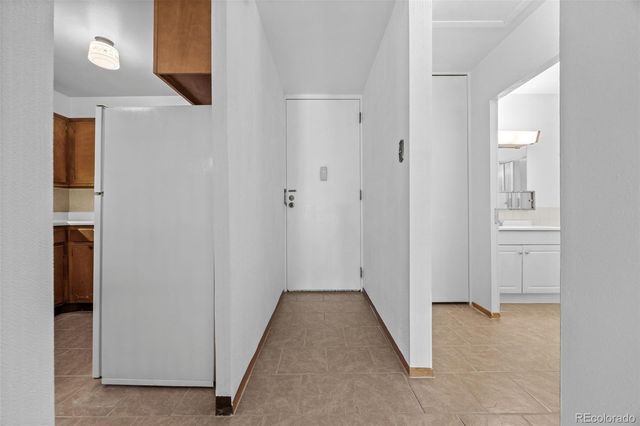 755 S Clinton Street 7B, Denver, CO 80247