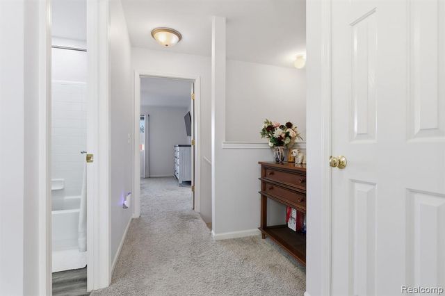 36123 Dominion Circle, Sterling Heights, MI 48310