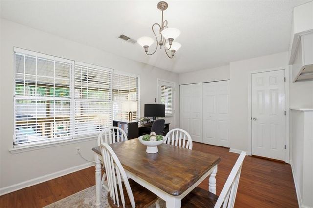 5136 Afton Way SE, Smyrna, GA 30080