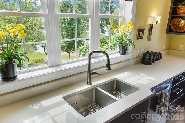 2354 Valelake Road, York, SC 29745