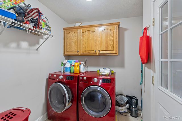 2027 Maplewood Lane, Clanton, AL 35045